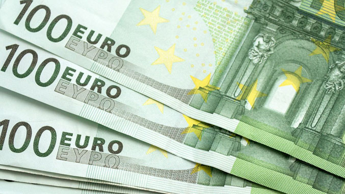 Danas počinje isplata od 100 evra na račune za više od milion mladih