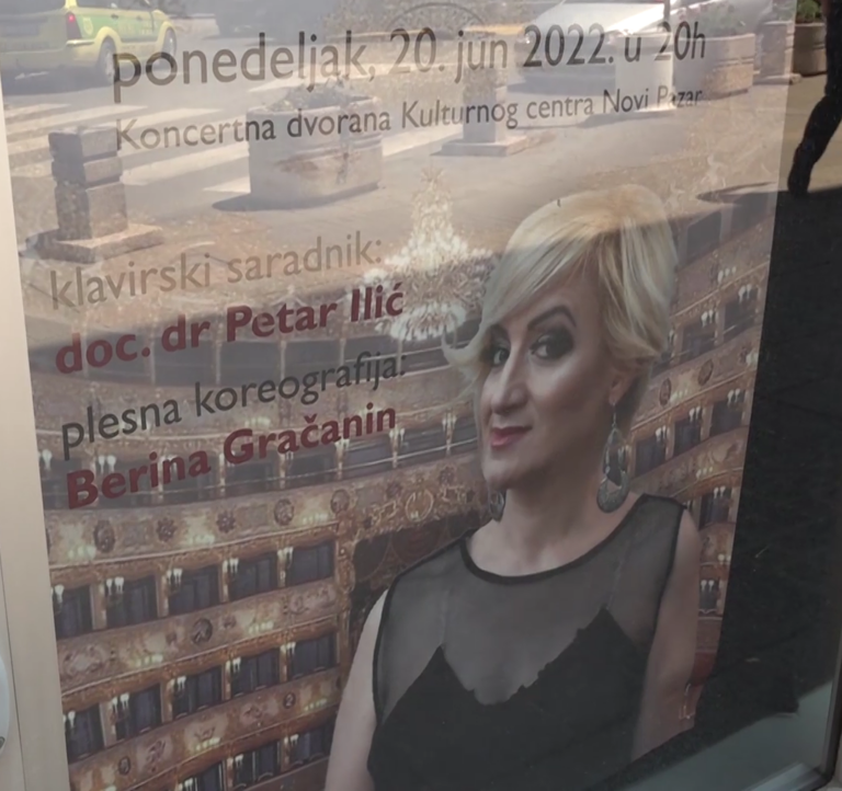 Istaknuta umjetnica iz Novog Pazara, Mubera Škrijelj nastupa večeras u KCNP (VIDEO)