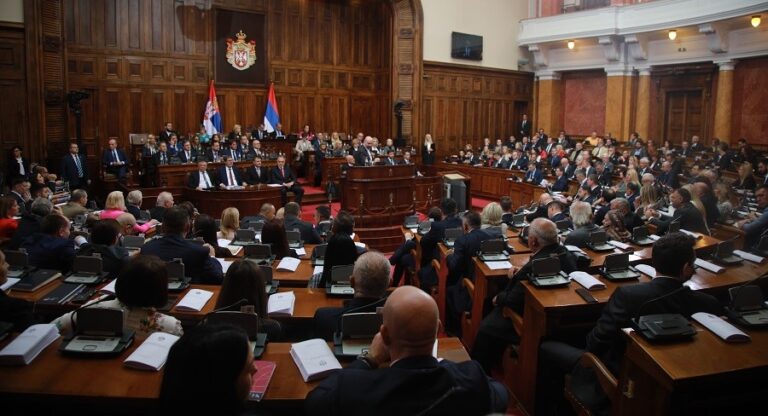 Poslanicima manjinskih naroda uskraćeno pravo govora na sjenici Skupštine Srbije