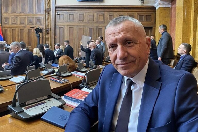 Kamberi: Novim zakonom unaprijediti prava manjina i kazniti svakoga ko ih krši!